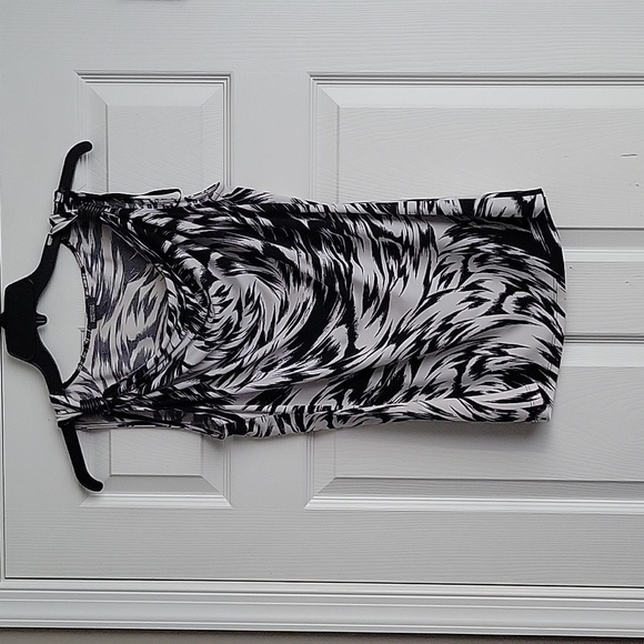 Kenneth Cole Reaction Sleeveless Blouse - Picture 1 of 11